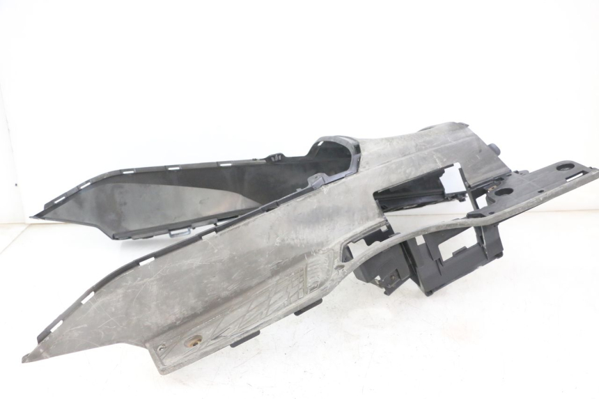 photo de CARENA PEDANA SUZUKI UH BURGMAN 125 (2002 - 2006)
