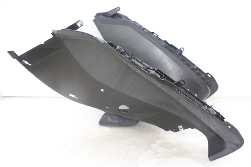 photo de PEDANE YAMAHA X-MAX XMAX 125 (2010 - 2014)