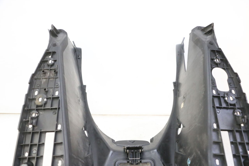 photo de PEDANE YAMAHA X-MAX XMAX 125 (2010 - 2014)