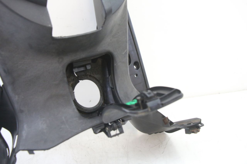 photo de PEDANE YAMAHA XMAX X-MAX 125 (2006 - 2009)