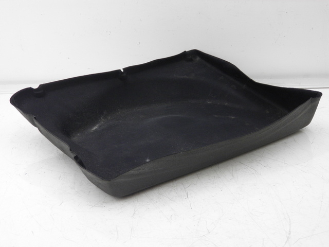 photo de TAPPETO BAGAGLIAIO PIAGGIO X9 EVOLUTION 125 (2003 - 2007)