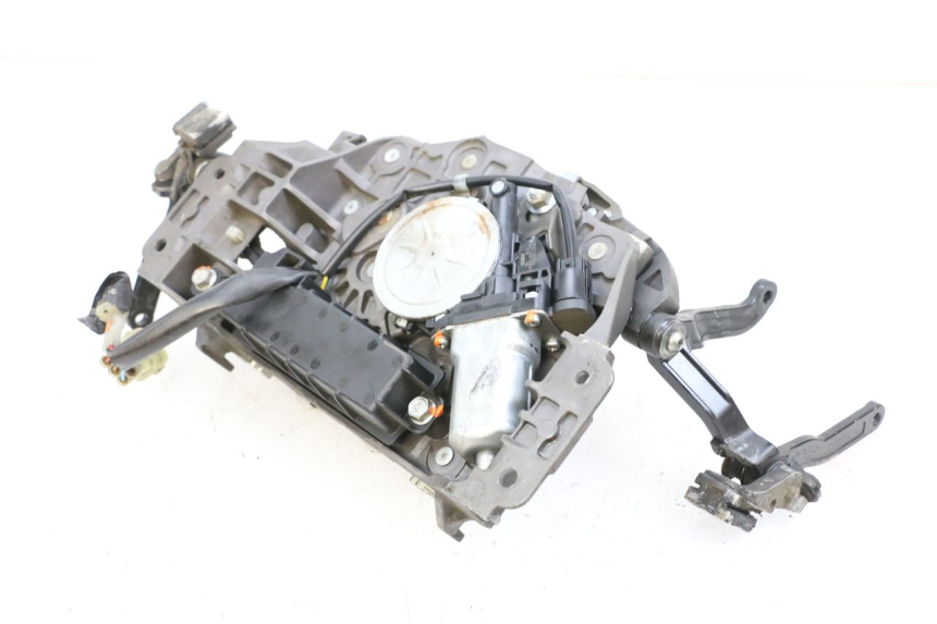 photo de MOTORE A BOLLA YAMAHA FJR ABS 1300 (2006 - 2012) - Caratteristiche distintive