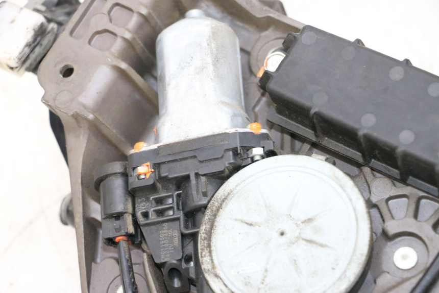 photo de MOTORE A BOLLA YAMAHA FJR ABS 1300 (2006 - 2012) - Vista d'insieme del prodotto