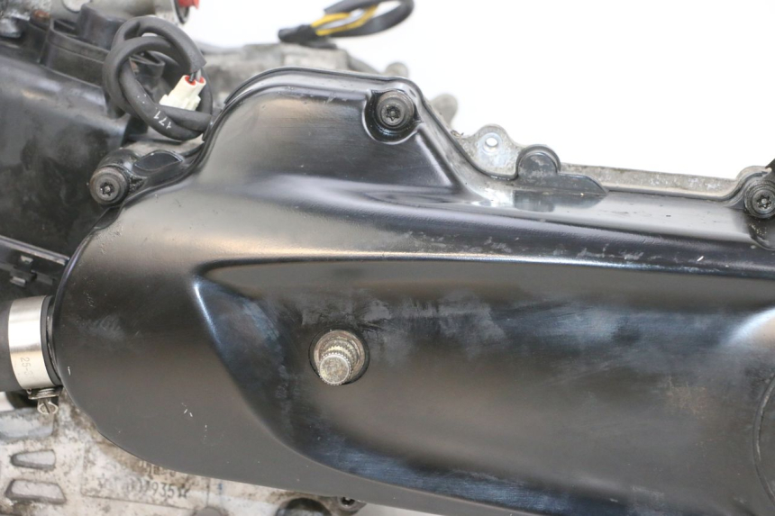 photo de MOTORE PEUGEOT DJANGO 4T 50 (2014 - 2019) - Angolazione alternativa