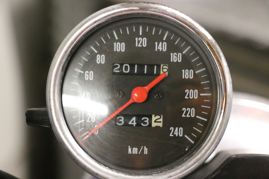 photo de MOTORE SUZUKI GSF N BANDIT 600 (1996 - 1999) - Panoramica del profilo