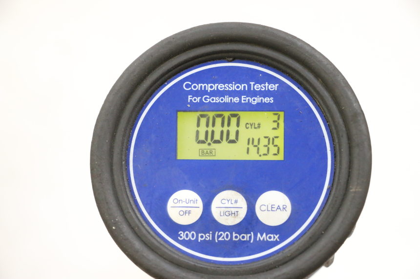 photo de MOTORE SUZUKI GSXR GSX-R 1000 (2003 - 2004) - Stato della superficie e materiale