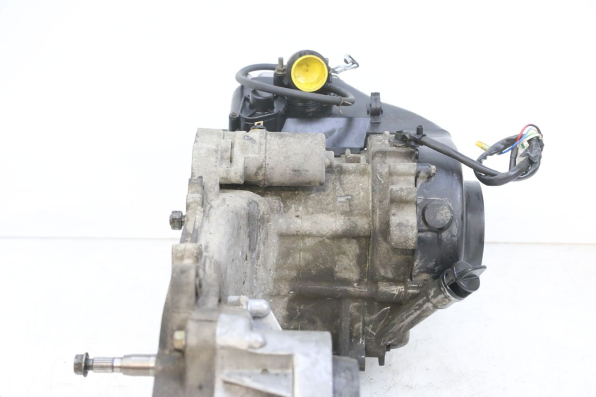 photo de MOTORE PEUGEOT KISBEE 4T 50 (2010 - 2017) - Marcature e riferimenti originali