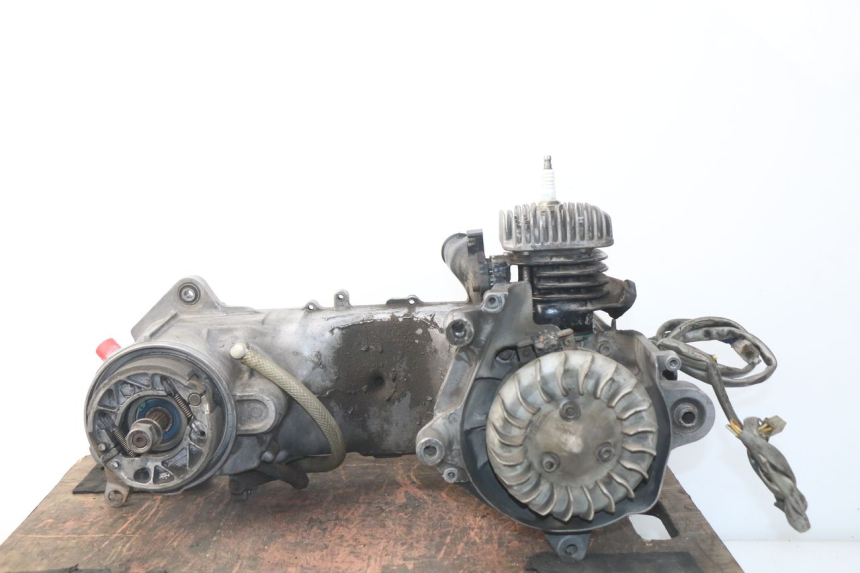 photo de MOTORE MBK BOOSTER SPIRIT NAKED 50 (2004 - 2017)