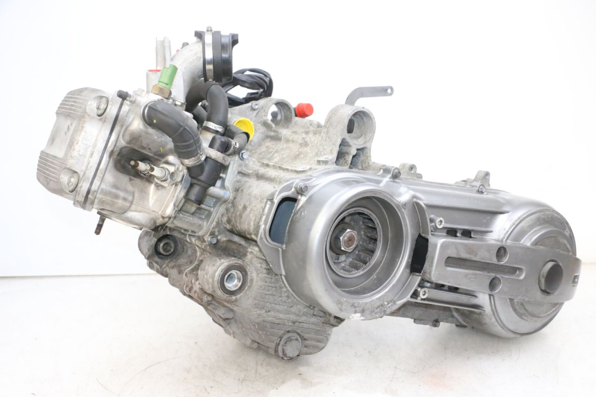 photo de MOTORE PIAGGIO MP3 500 (2016 - 2018) - Dettagli dei punti di fissaggio