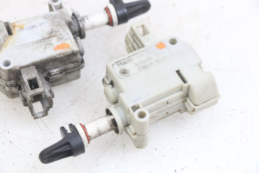 photo de MOTORE APERTURA BAULE PIAGGIO MP3 LT 400 (2007 - 2012)