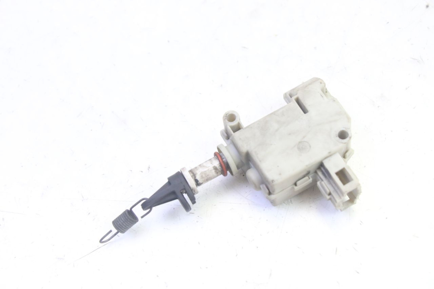 photo de SERRATURA SELLA MOTORE PIAGGIO MP3 RL 250 (2007 - 2010) - Primo piano tecnico