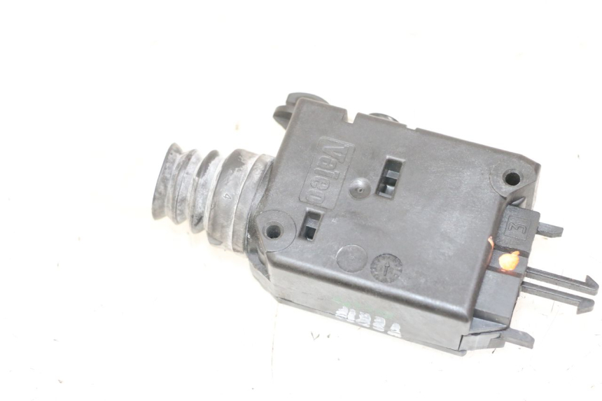 photo de SERRATURA SELLA MOTORE PEUGEOT SATELIS 125 (2013 - 2018)