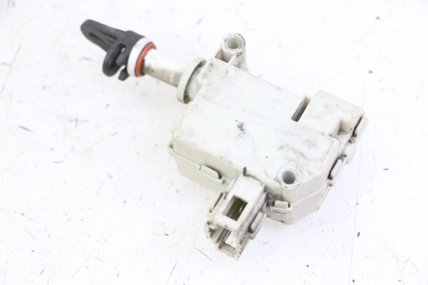 photo de MOTORE APERTURA BAULE PIAGGIO MP3 125 (2006 - 2014)