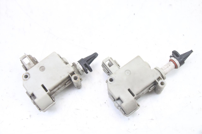photo de MOTORE APERTURA BAULE PIAGGIO MP3 LT 400 (2007 - 2012)