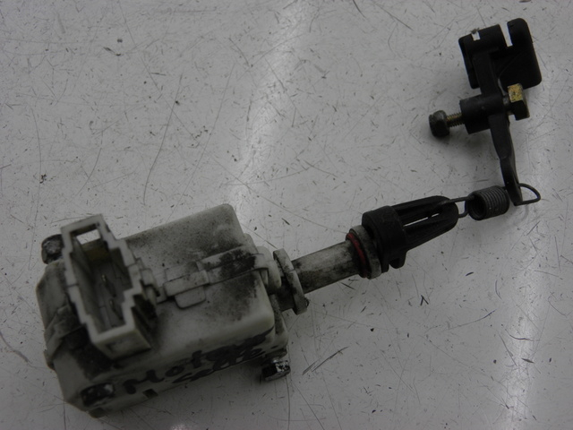 photo de MOTORE APERTURA BAULE PIAGGIO X8 STREET 125 (2006 - 2007)