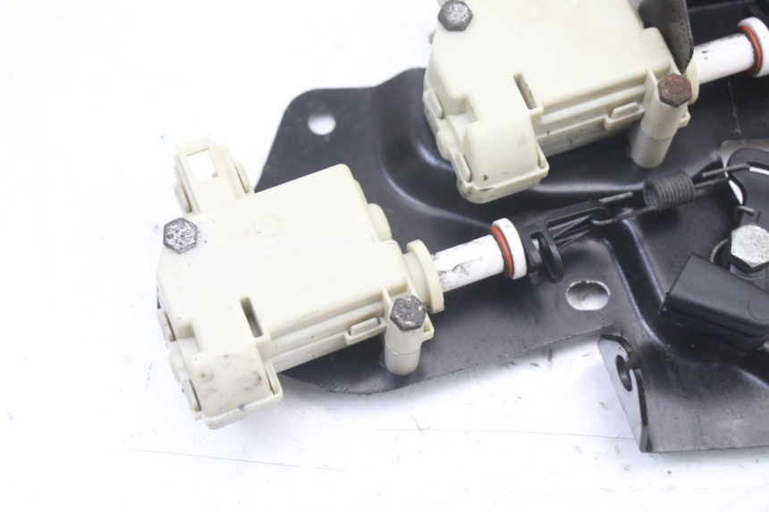 photo de MOTORE APERTURA BAULE PIAGGIO XEVO - X EVO 125 (2007 - 2016)