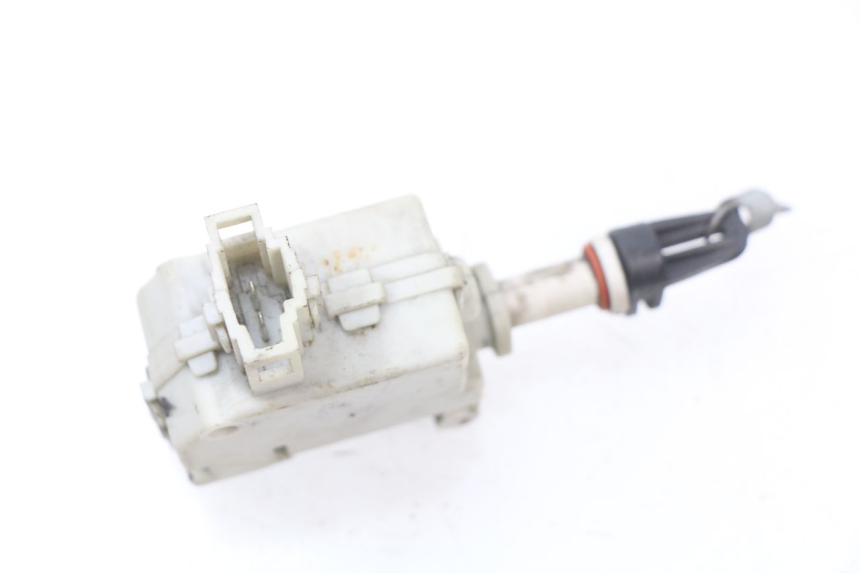 photo de SERRATURA SELLA MOTORE PIAGGIO PRIMAVERA 125 (2013 - 2021) - Zoom sullo stato d'uso