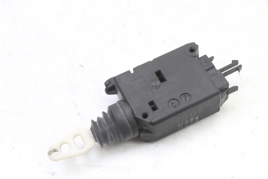 photo de MOTORE APERTURA BAULE PEUGEOT SATELIS COMPRESSOR K15 125 (2006 - 2009)