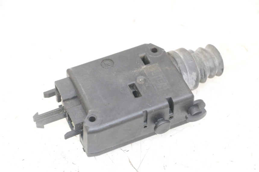 photo de SERRATURA SELLA MOTORE PEUGEOT SATELIS 125 (2013 - 2018)