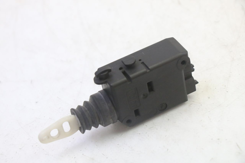 photo de MOTORE APERTURA BAULE PEUGEOT SATELIS 125 (2010 - 2012)