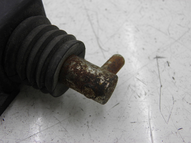 photo de MOTORE APERTURA BAULE SYM FIDDLE 125 (2008 - 2010)