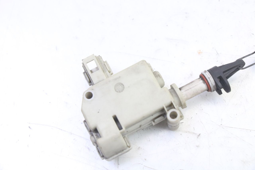 photo de MOTORE APERTURA BAULE PIAGGIO X9 EVOLUTION 125 (2003 - 2007)