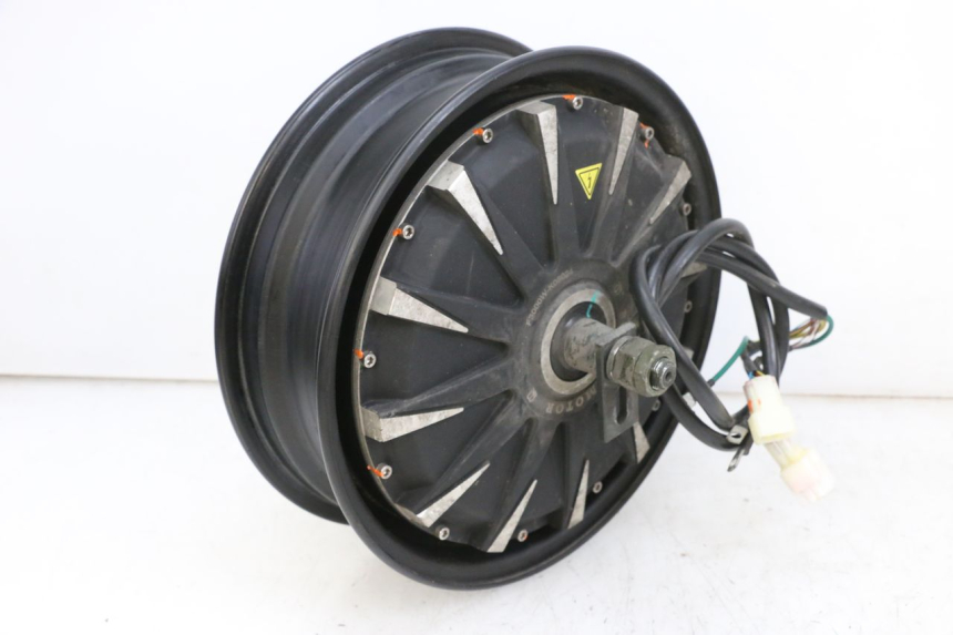 photo de MOTORE EFUN PUSA 1 - Caratteristiche distintive