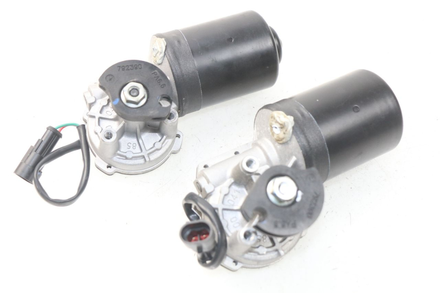 photo de MOTORE ROLL LOCK PEUGEOT METROPOLIS 400 (2017 - 2020)