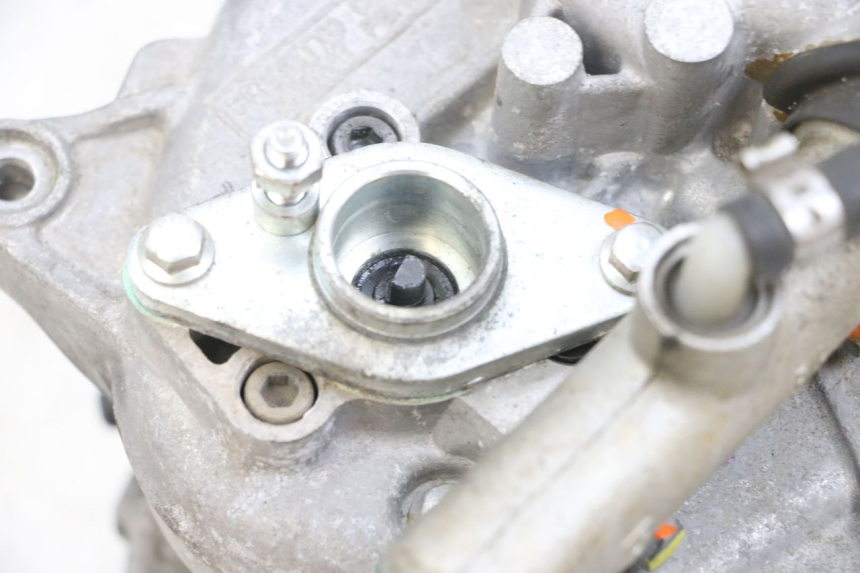 photo de MOTOR ROLL LOCK PIAGGIO MP3 500 (2016 - 2018) - Vista d'insieme del prodotto