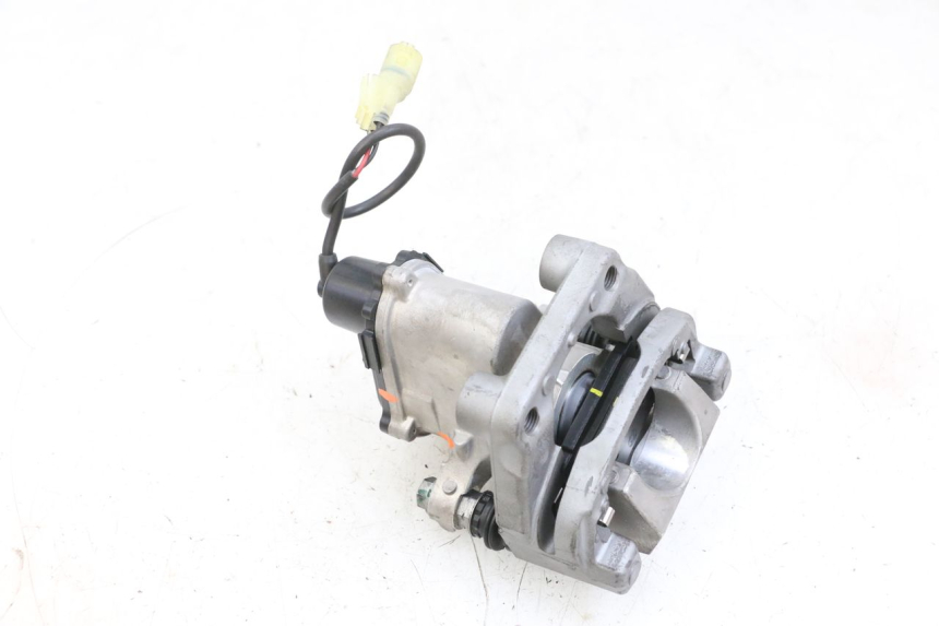 photo de MOTOR ROLL LOCK YAMAHA TRICITY 300 (2020 - 2024) - Primo piano tecnico