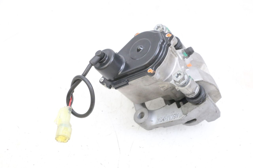 photo de MOTOR ROLL LOCK YAMAHA TRICITY 300 (2020 - 2024) - Ricambio usato controllato