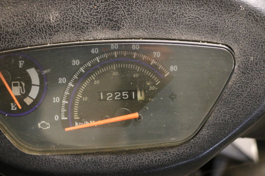 photo de MOTORE TNT MOTOR ROMA 10' 4T 50 (2019 - 2022) - Zoom sullo stato d'uso