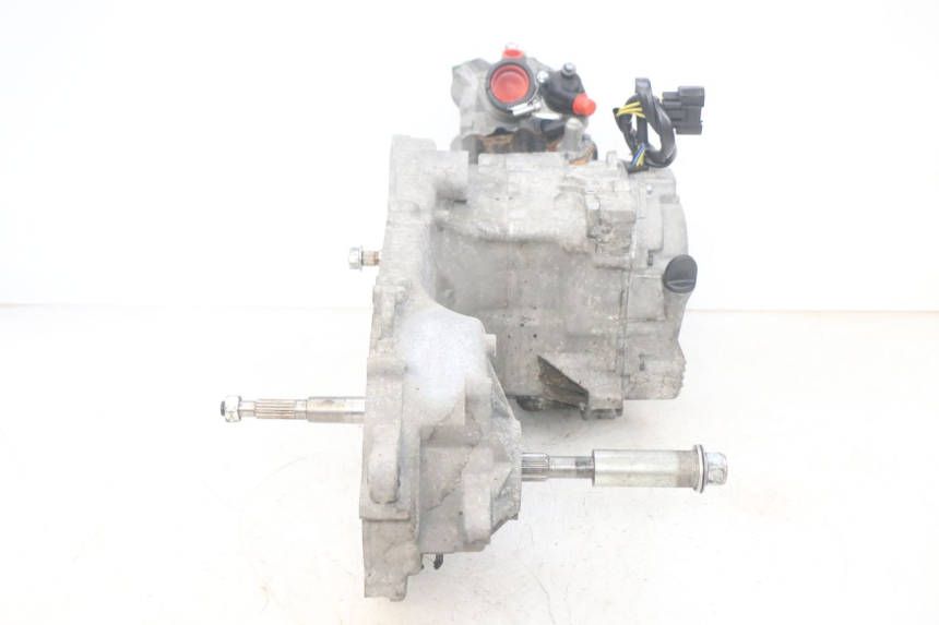 photo de MOTORE PEUGEOT SATELIS 125 (2013 - 2018) - Dettagli dei punti di fissaggio