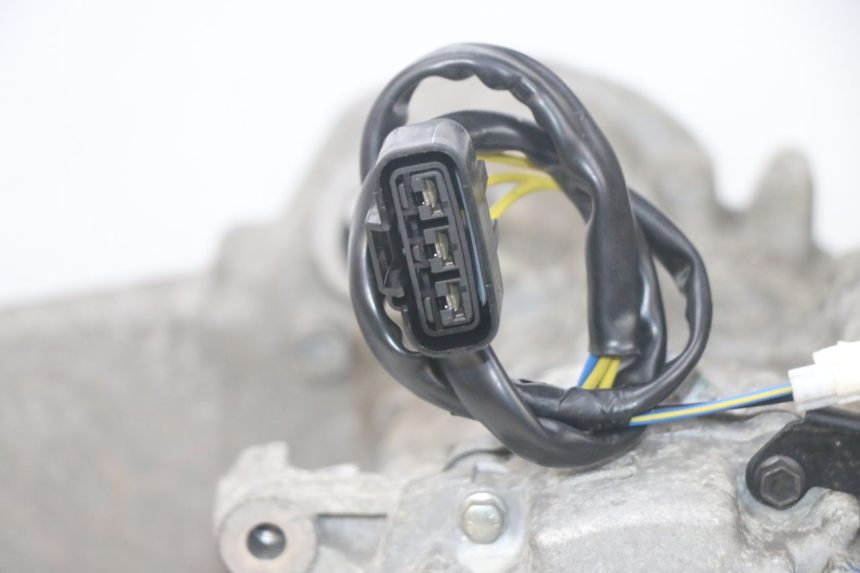 photo de MOTORE PEUGEOT SATELIS 125 (2013 - 2018) - Stato della superficie e materiale