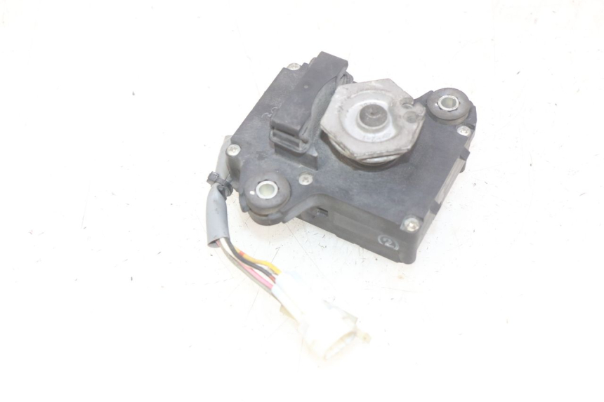 photo de VALVOLA DI SCARICO DEL MOTORE KAWASAKI Z 750 (2007 - 2013)