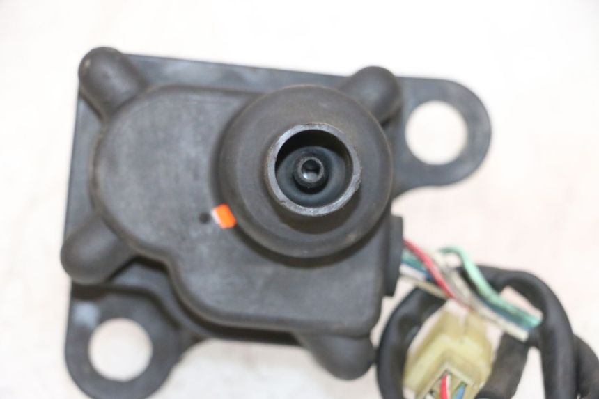 photo de VALVOLE SCARICO MOTORE HONDA NSR R 125 (1994 - 2003) - Dettagli dei punti di fissaggio