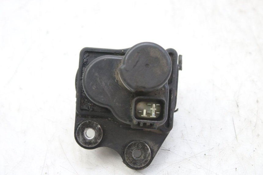 photo de VALVOLA DI SCARICO DEL MOTORE YAMAHA YZF R1 1000 (2007 - 2008)