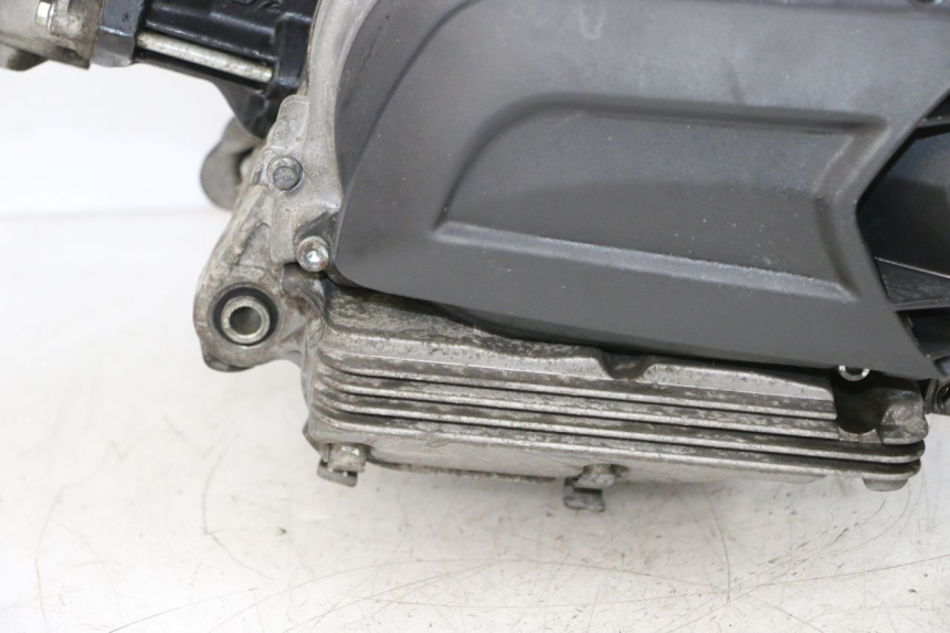 photo de MOTORE PIAGGIO VESPA GTS SUPER IE 125 (2009 - 2016) - Marcature e riferimenti originali