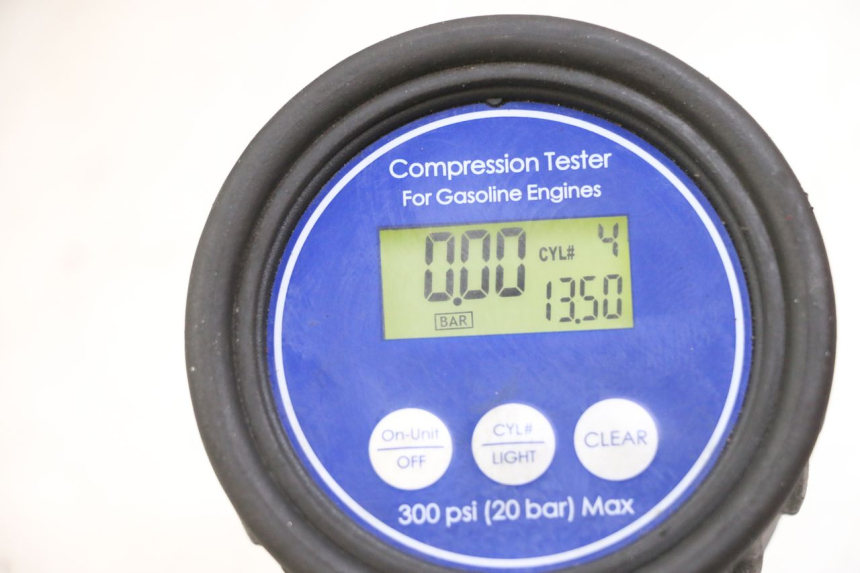 photo de MOTORE YAMAHA XJ6 ABS 600 (2008 - 2016)