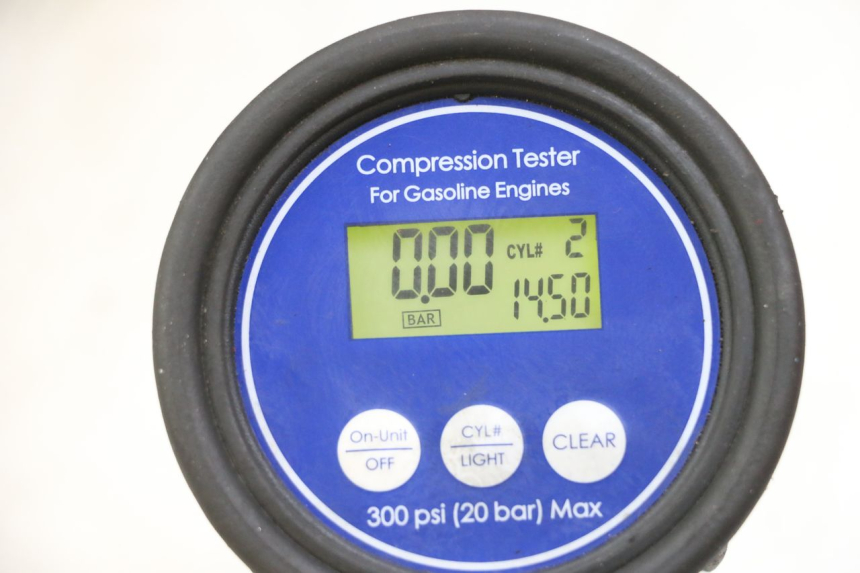 photo de MOTORE YAMAHA XJ6 ABS 600 (2008 - 2016)