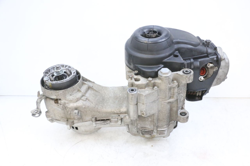 photo de MOTORE PIAGGIO ZIP 4T 50 (2018 - 2020) - Dettagli dei punti di fissaggio