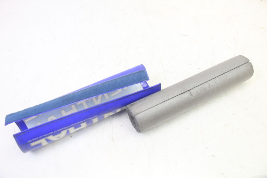 photo de MANUBRIO PARACOLPI YAMAHA YZ 125 (1998 - 2005)