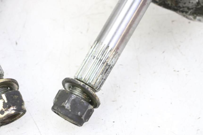 photo de MOZZO RUOTA POSTERIORE QUADRO 4 4D 350 (2015 - 2018)