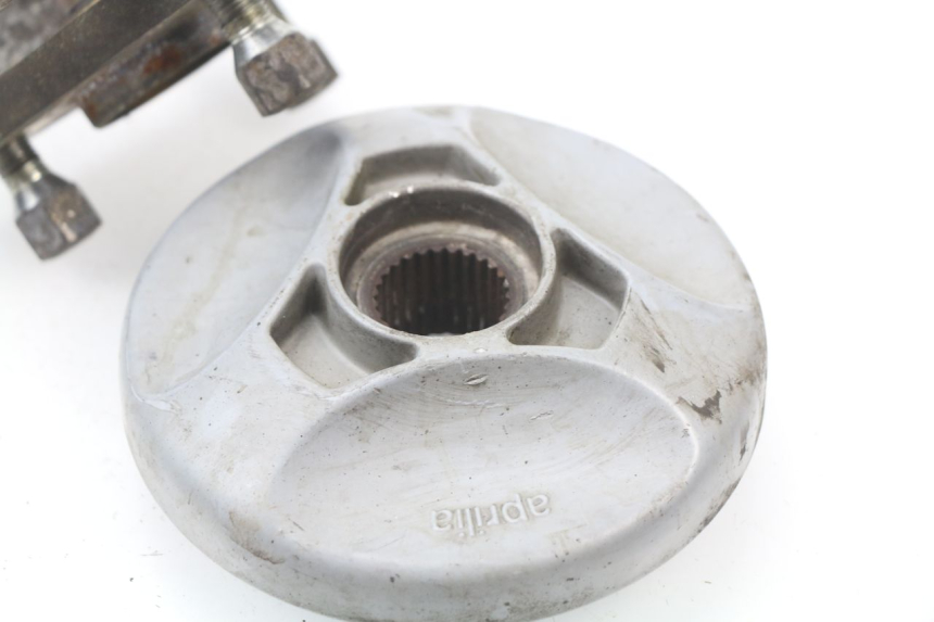 photo de MOZZO RUOTA POSTERIORE APRILIA RS AF-1 125 (1990 - 1993)