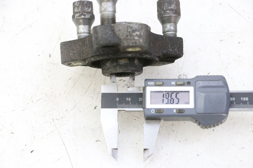 photo de MOZZO RUOTA POSTERIORE PEUGEOT ELYSTAR 50 (2002 - 2014)