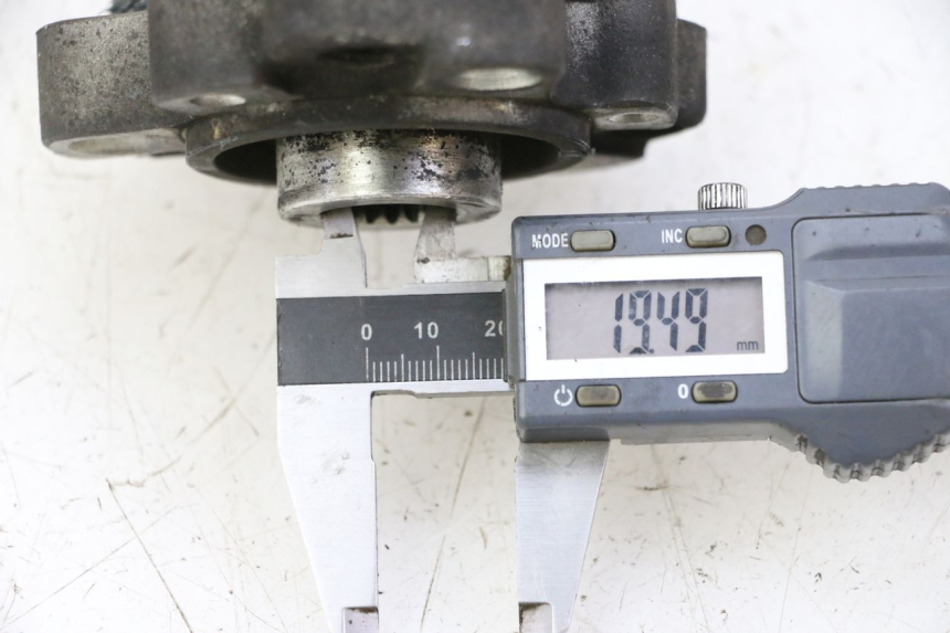 photo de MOZZO RUOTA POSTERIORE PEUGEOT SATELIS 125 (2010 - 2012)