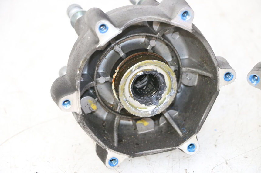 photo de MOZZO RUOTA ANTERIORE PIAGGIO MP3 HPE 310 (2024 - 2025)