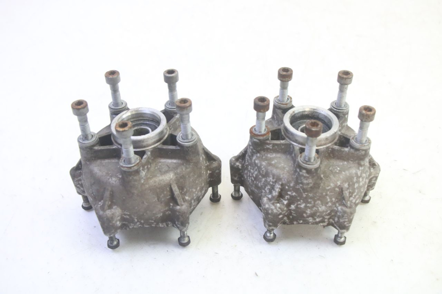 photo de MOZZO RUOTA ANTERIORE PIAGGIO MP3 RL 250 (2007 - 2010) - Primo piano tecnico