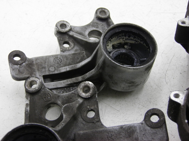 photo de MOZZO RUOTA ANTERIORE PIAGGIO MP3 RL 125 (2006 - 2014)
