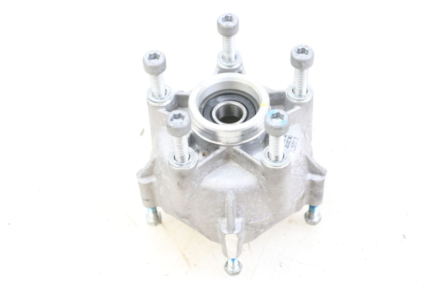 photo de MOZZO RUOTA ANTERIORE PIAGGIO VESPA PRIMAVERA 4T 50 (2021 - 2024)